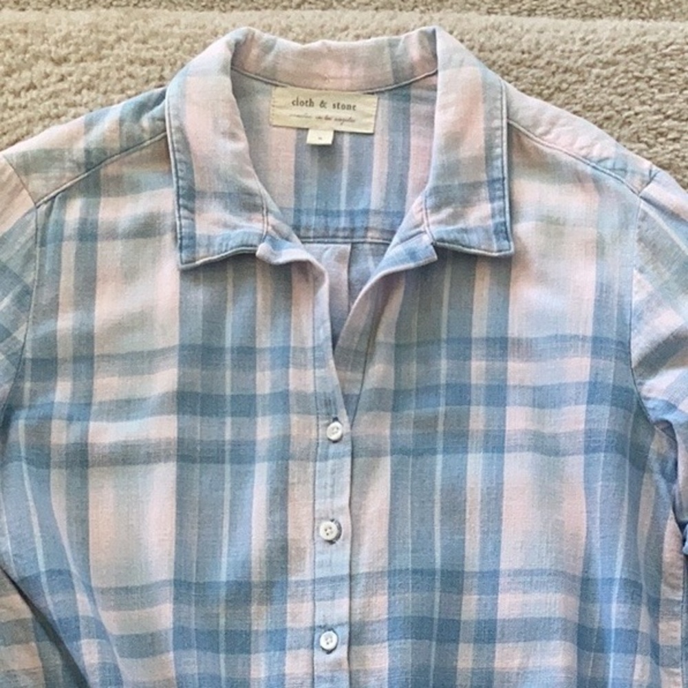 Cloth & Stone Button Front Top - Picture 3 of 6